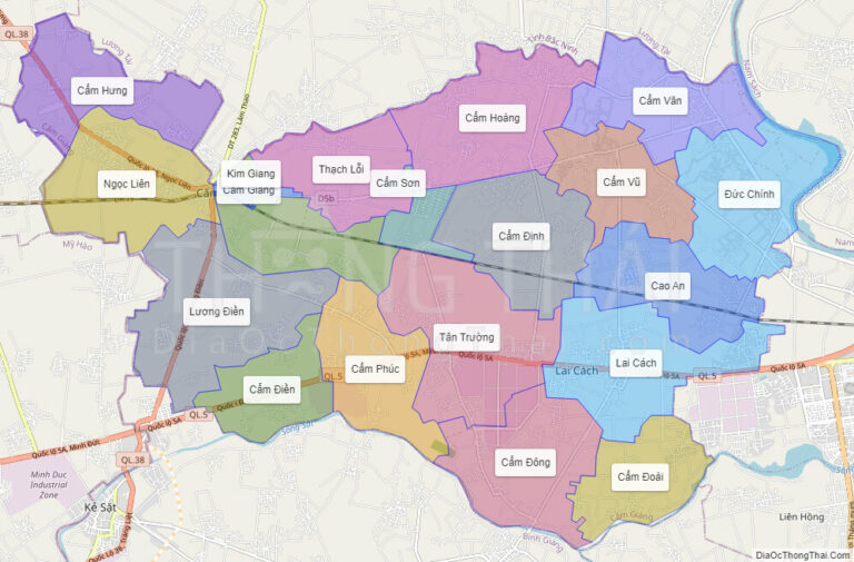 High-resolution political map of Cam Giang