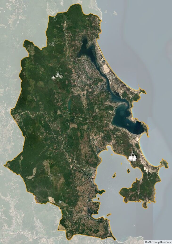 Song Cau satellite map